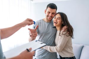 couple buying house not married